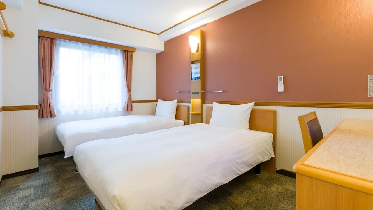 Toyoko Inn Hokkaido Tomakomai Ekimae Buitenkant foto