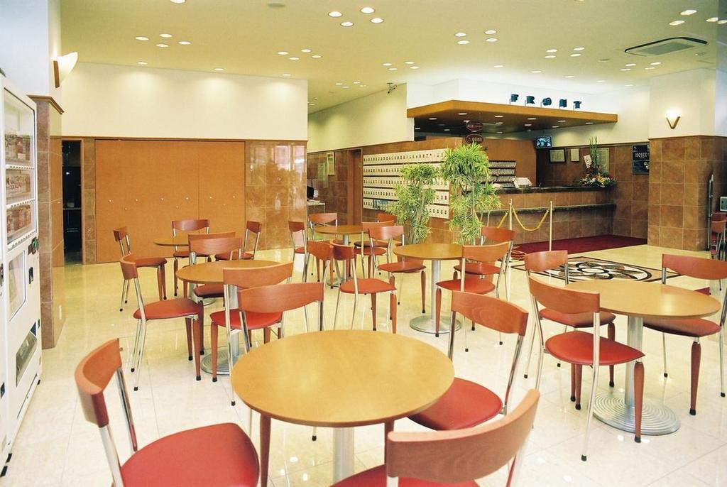 Toyoko Inn Hokkaido Tomakomai Ekimae Buitenkant foto