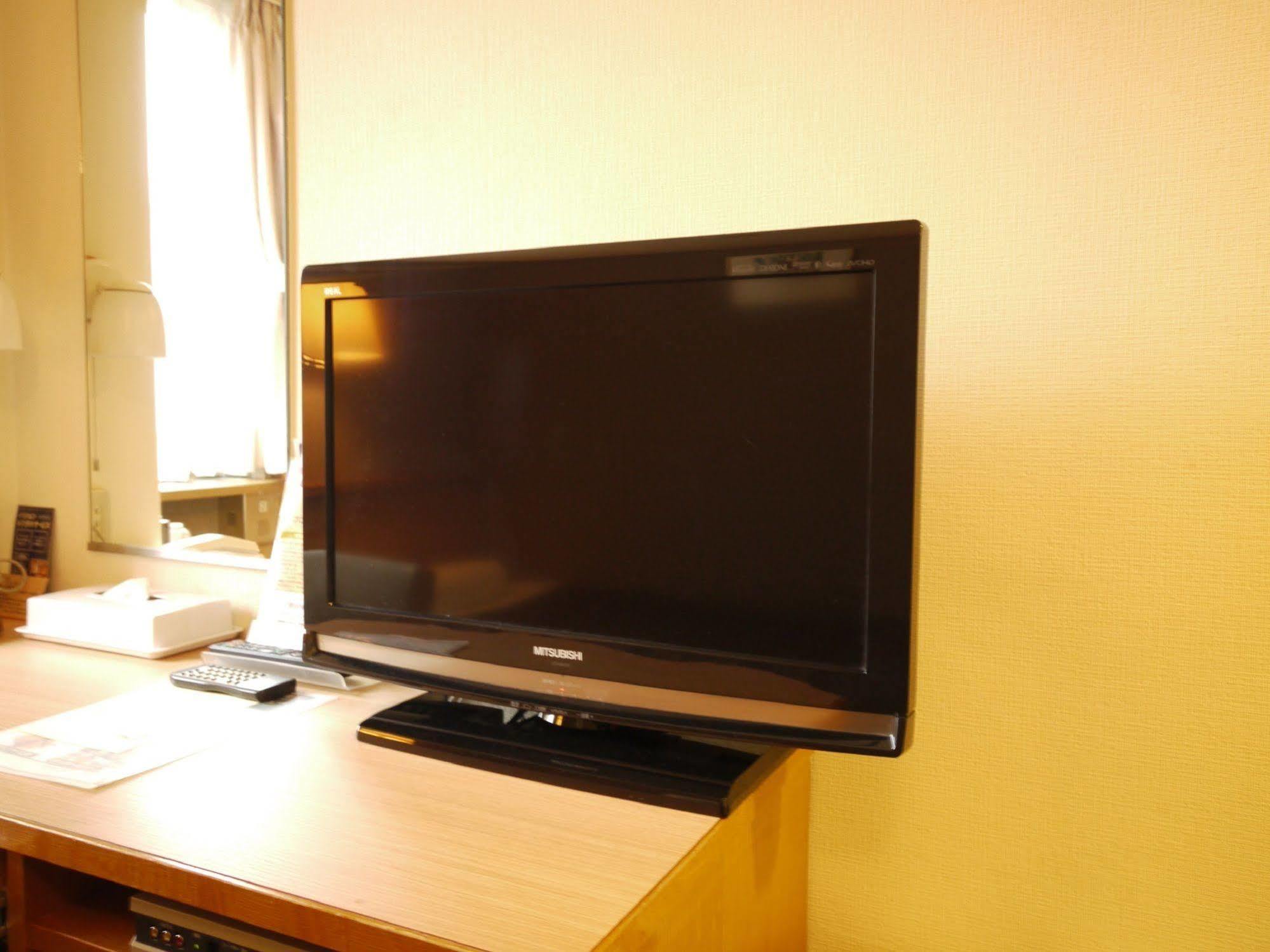 Toyoko Inn Hokkaido Tomakomai Ekimae Buitenkant foto